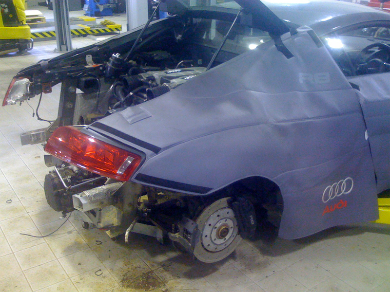 Illustration for article titled Audi R8: Supercar Teardown